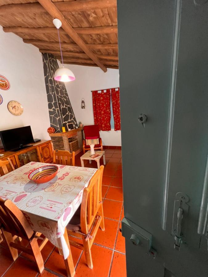 レゲンゴス・デ・モンサラーシュ Casa Da Eiraヴィラ エクステリア 写真